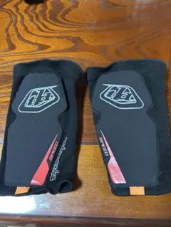 Troy Lee Designs SPEED 膝プロテクター XS/SMのサムネイル