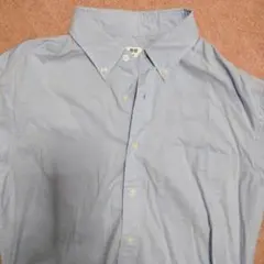 水色長袖シャツ