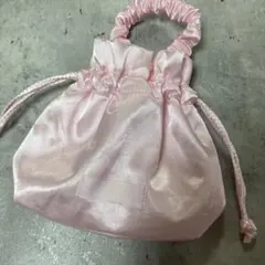 新品　バニラコ　BANILA CO サテン 巾着 ポーチ ピンクのサムネイル