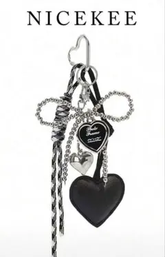 ハート型レザーキーホルダー　キーリング　じゃらじゃらキーホルダー　チャーム