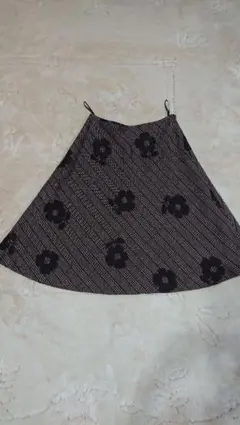 エムズグレーシー　大きな花柄ラメ入りスカート