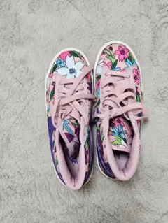 Item thumbnail for item 53578241-2ae2-4239-ba0b-015eb045c6b1