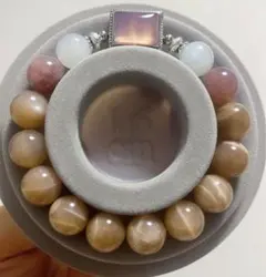 Item thumbnail for item 98e9db4f-1e62-4ba3-abe0-5851527effe3