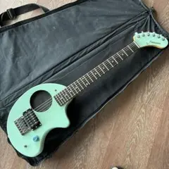 美品】ZO-3 ミントグリーン アンプ内蔵ミニギター ヘッドフォン端子付