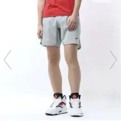 リーボックトレーニング ショーツショート パンツ XS 新品のサムネイル