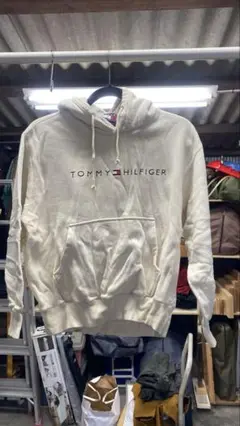 トミーヒルフィガー パーカー
