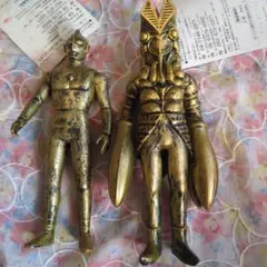 希少 未開封 昭和 駄菓子屋くじ 怪獣メンコ人形 ウルトラセブン - メルカリ