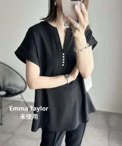 新品＊Emma Taylor イージーケアパール釦キーネックブラウス　FSのサムネイル