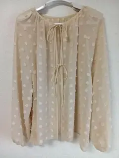 クラシカルエルフ ベージュ ドット柄　 シフォン　カーディガン・ブラウス