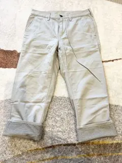 GU ベージュ チノパン ストライプ折り返し