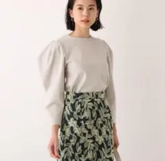 OPAQUE.CLIP ショルダータックパールトップス