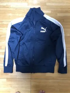 pumaトラックジャケット