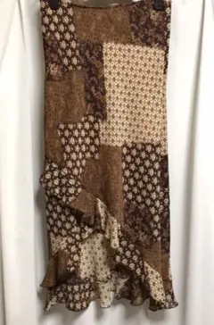 ほぼ新品 アモワールカプリス ロングスカートのサムネイル