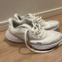 NIKEレボリューションREVOLUTION 　シューズ スニーカー　ホワイト