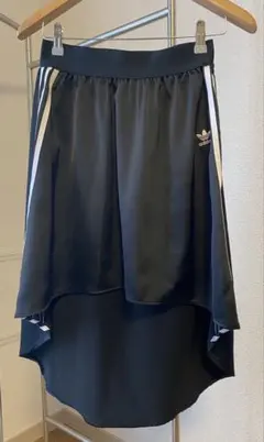 ●美品！adidas フィッシュテール スカート黒3本ライン　☆送料込み☆