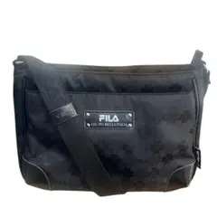 美品 FILA ショルダーバッグ ブラック クローバー