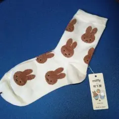 ミッフィー　靴下屋　メラニー　モール総柄ソックス