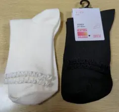 新品　UNIQLO　ユニクロ　ヒートテックソックス　WOMEN　23　25　２点のサムネイル