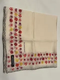 BURBERRY 花柄ハンカチ 新品未使用