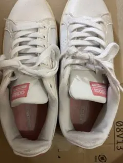 adidas ホワイト ピンク スニーカー　24.5