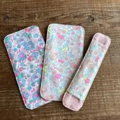 mo様専用☆リバティ　ベッツィのハンカチと水筒カバー