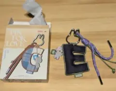 POPMART ラブブ イニシャル チャーム アルファベット【E】