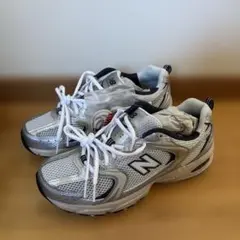 New Balance 530 シルバー スニーカー