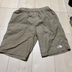The North Face ベージュ ハーフパンツ