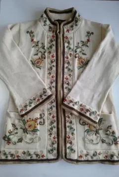 Item thumbnail for item 44ec0f0a-7a39-47e7-81d9-234923a57be2