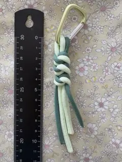 パラコード編み込みストラップ カラビナ付き