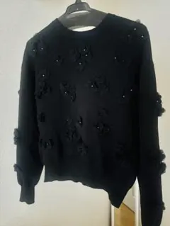 UNITED ARROWS ブラック花モチーフトレーナー