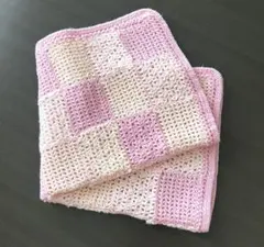 【ハンドメイド】かぎ編み パッチワーク風フロアマット ピンク　マルチカバー