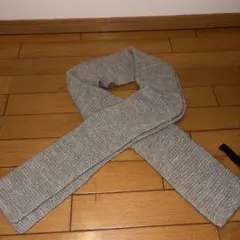 美品ケーブル編み ニットマフラー グレー - メルカリ