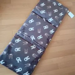 【新品タグ付き】フリーシートクッション　リサとガスパール