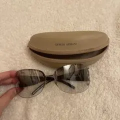 Giorgio Armani グレー サングラス ケース付きのサムネイル