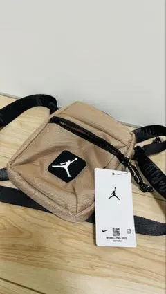 タグ付き　ナイキ　ジョーダン　ボディバッグ　 ショルダーバック　ジャンプマン