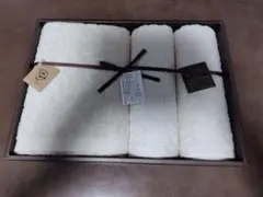 新品未使用　 バスタオル　フェイスタオル　4点セット