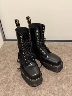 Dr. Martens 1490 スクエアトゥ　黒 レザー ブーツ