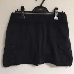 イーハイフンワールドギャラリーのミニスカート