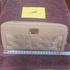 CROCODILE ロゴ入り 長財布 ベージュのサムネイル