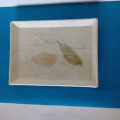和紙製の葉模様トレイ