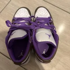 NIKE AIR JORDAN 1 LOW ブラウン パープルのサムネイル