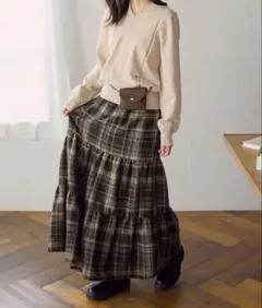 チェック柄ティアードロングスカート