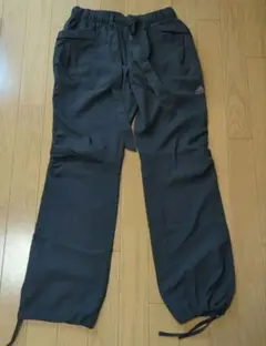 adidas　パンツ　スポーツウェア　レディース