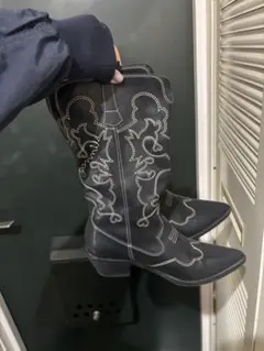 刺繍入りブラックウエスタンブーツ