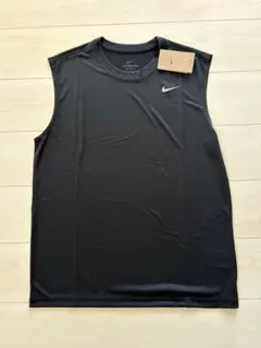 新品タグ付き★NIKE★ナイキ★ノースリーブ Tシャツ★ブラック★黒★XLサイズ