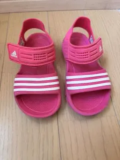 adidas キッズ用 ピンク サンダル　16.0