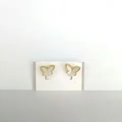 蝶　 ゴールド ホワイト イヤリング　【新品・未使用】