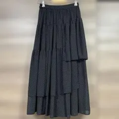 黒地に白ドット柄　フレアロングスカート