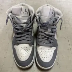 Nike Air Jordan ハイカットスニーカー ホワイト/グレー